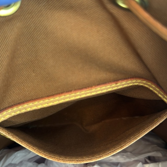 💯 Authentic Louis Vuitton Monogram Montsouris MM W/ Dust Bag - Picture 5 of 16